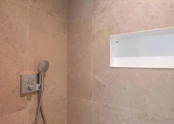 Top-notch Furnitured New Ostend